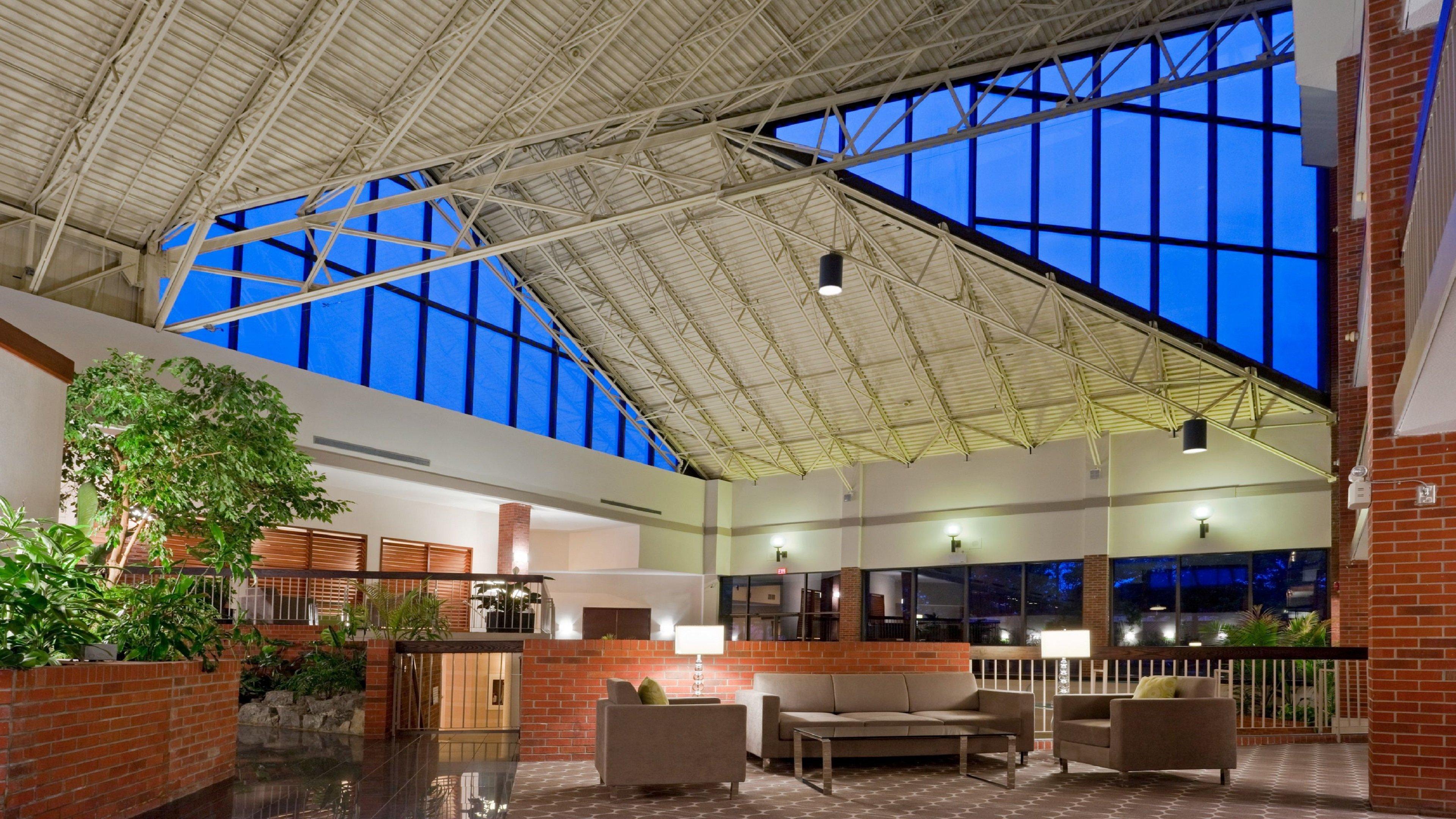 Holiday Inn Oakville Centre By Ihg Eksteriør billede